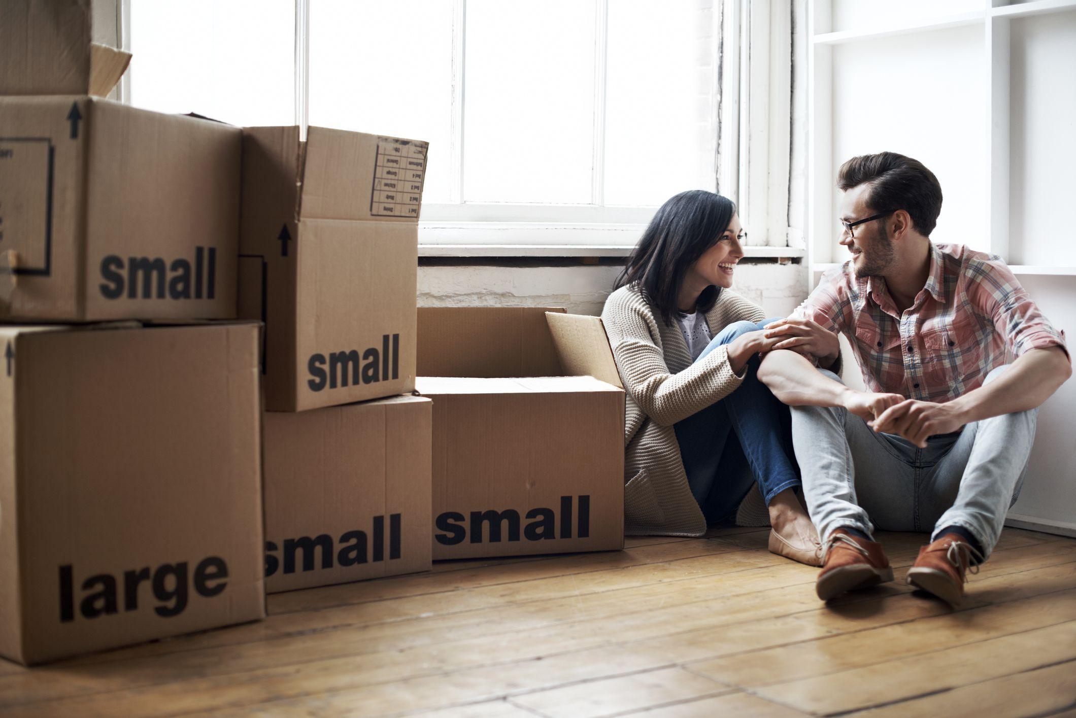 How to have a moving sale in an apartment